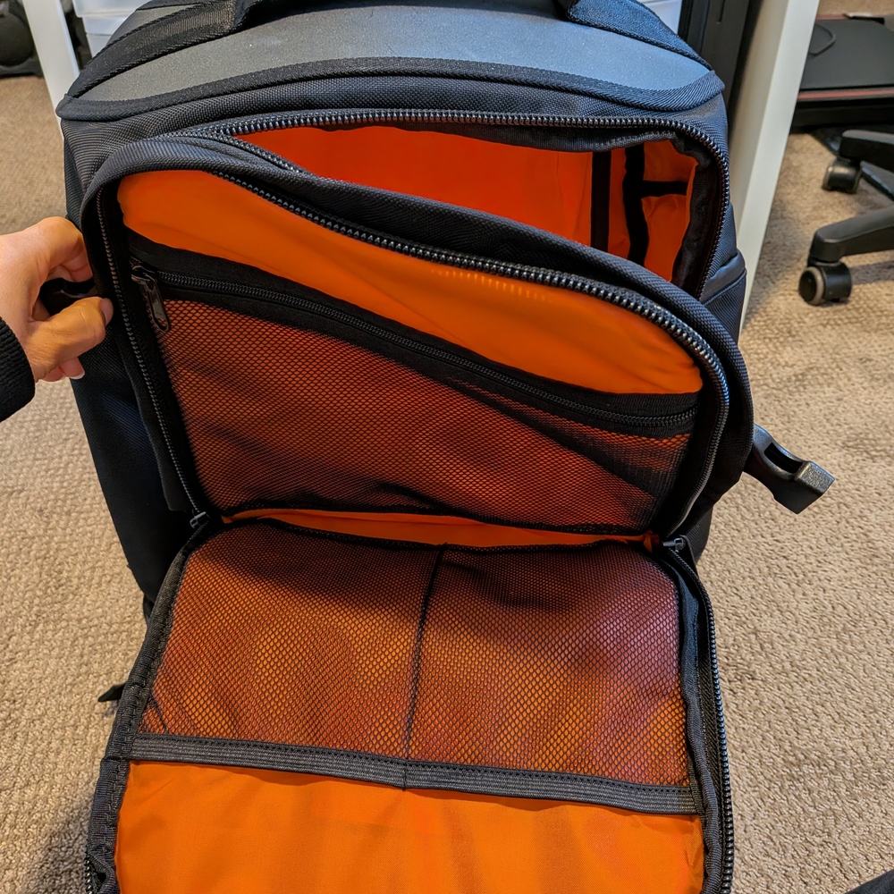 Travel BackPack - Black - Picture 3 of 7